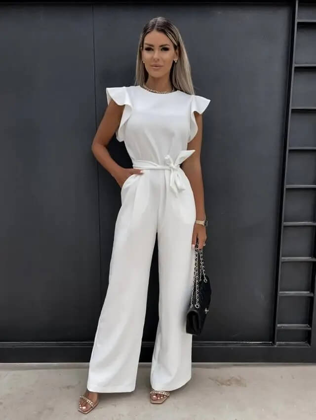Eleganter und bequemer Overall mit Schmetterlingsärmeln