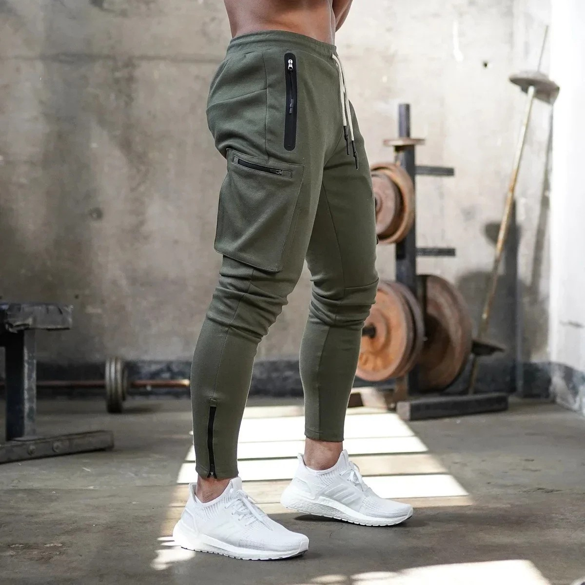 Herren-Jogginghose – Tarn-Sporthose mit Reißverschlusstaschen und Kordelzug