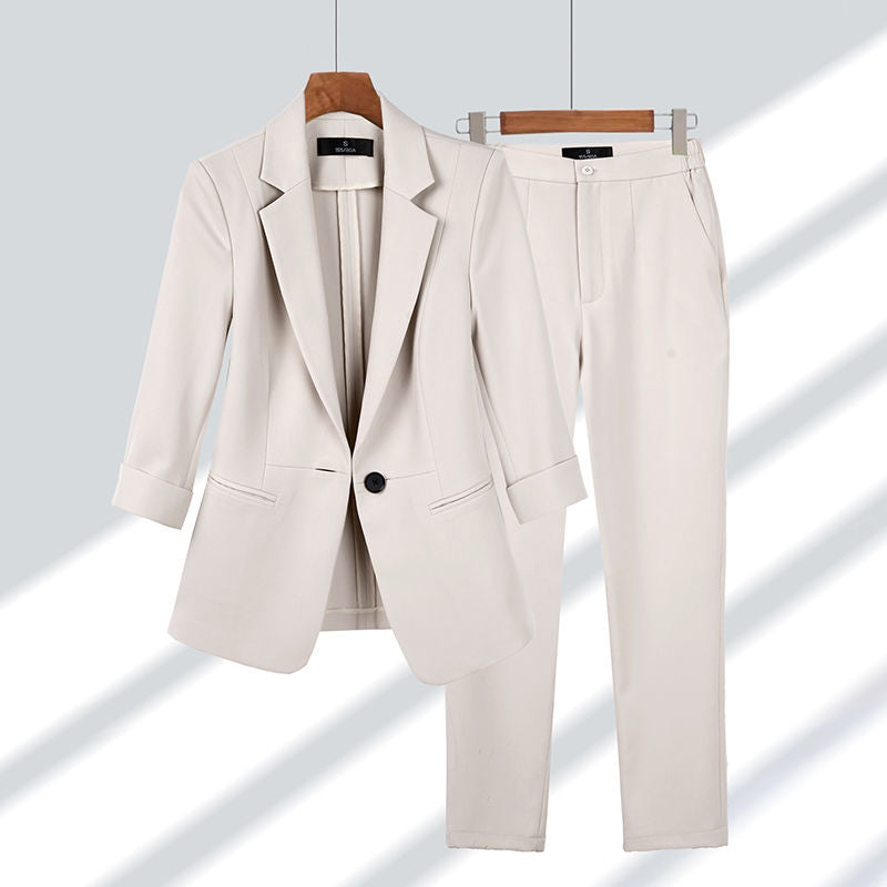 Sommerensemble für Damen – Eleganter Blazer und Bequeme Hose