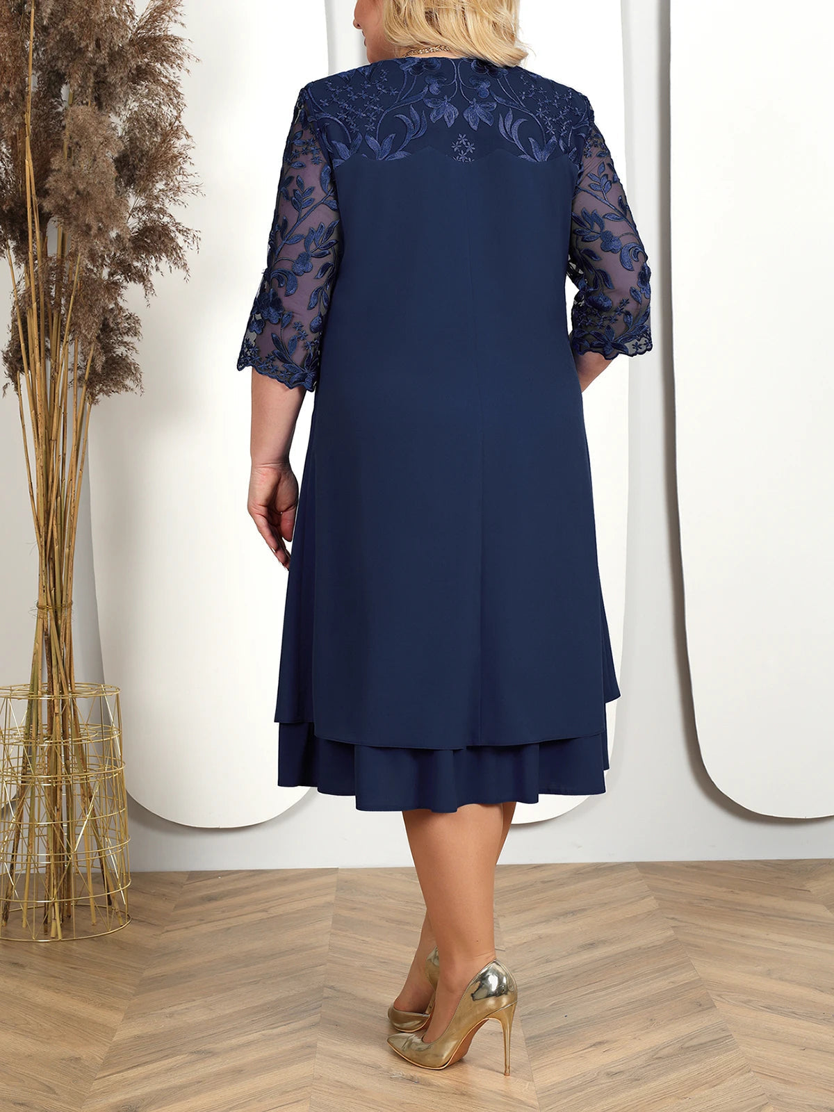 Elegantes Häkel-Bankettkleid für kurvige Frauen