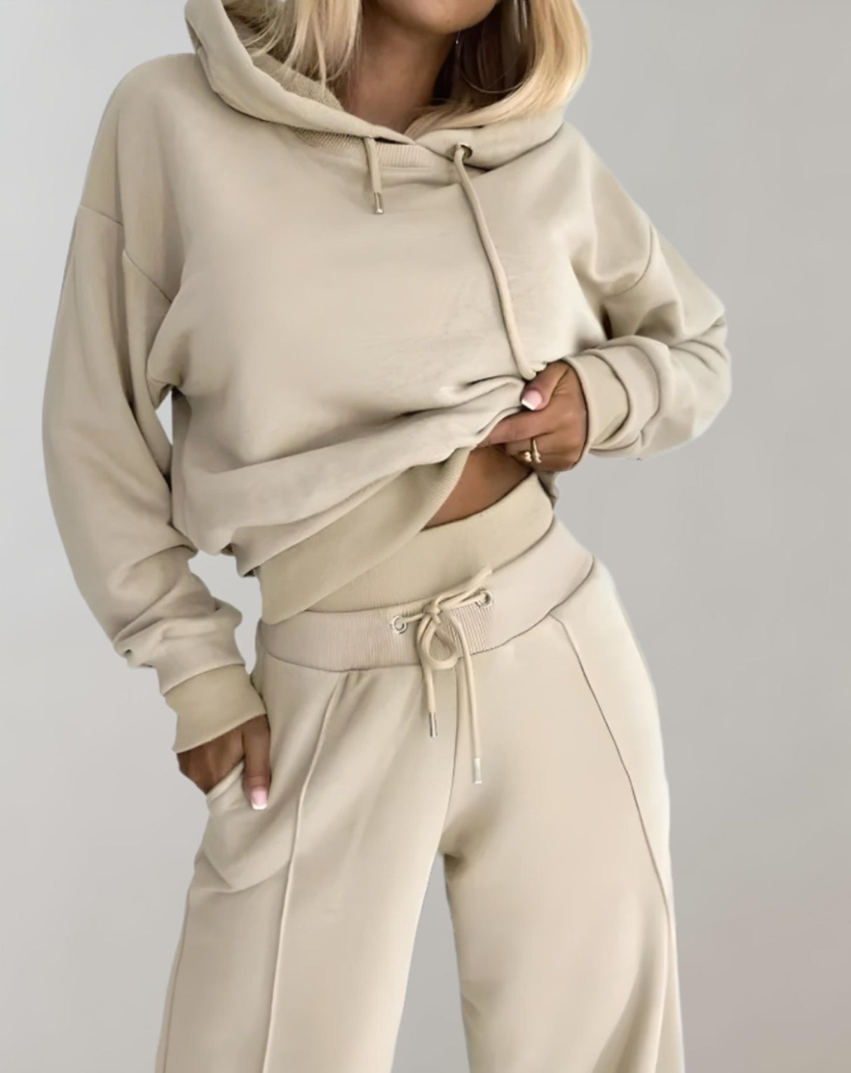 Damen Jogginghose – Weite Hose mit doppelten Seitenstreifen