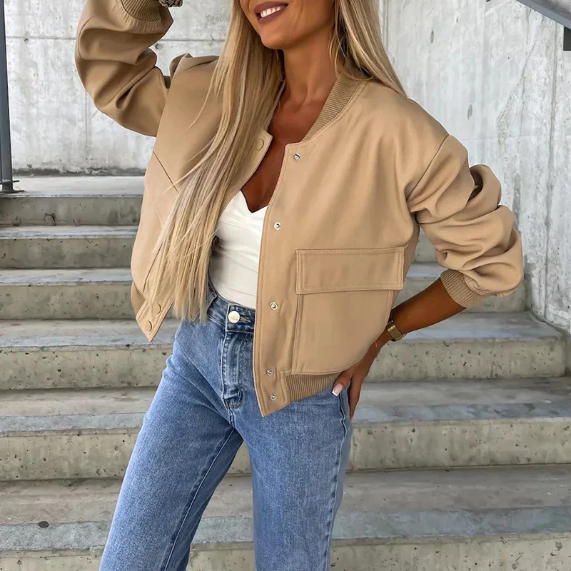 Short bomber jacket for women with flap pockets and snap closure