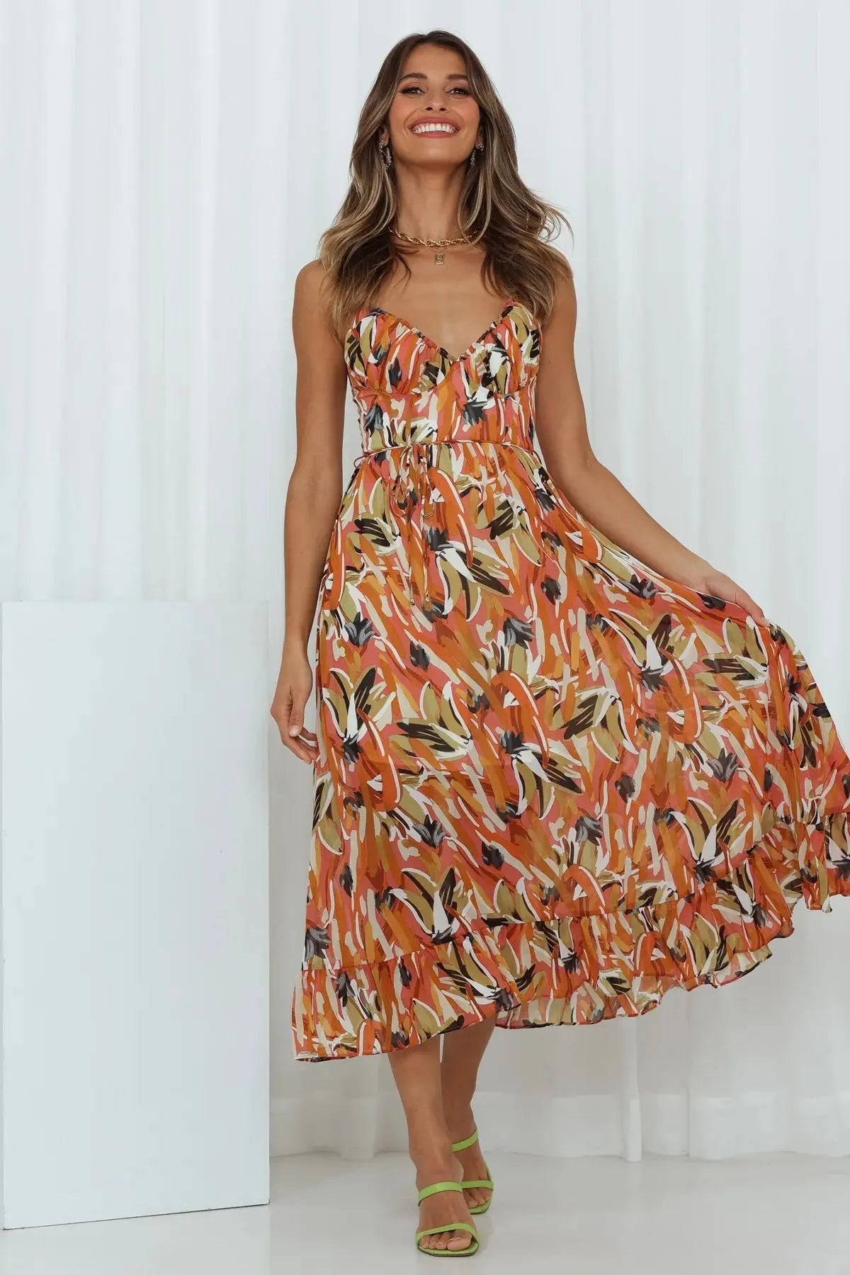 Buntes Sommerkleid für Strand und Partys