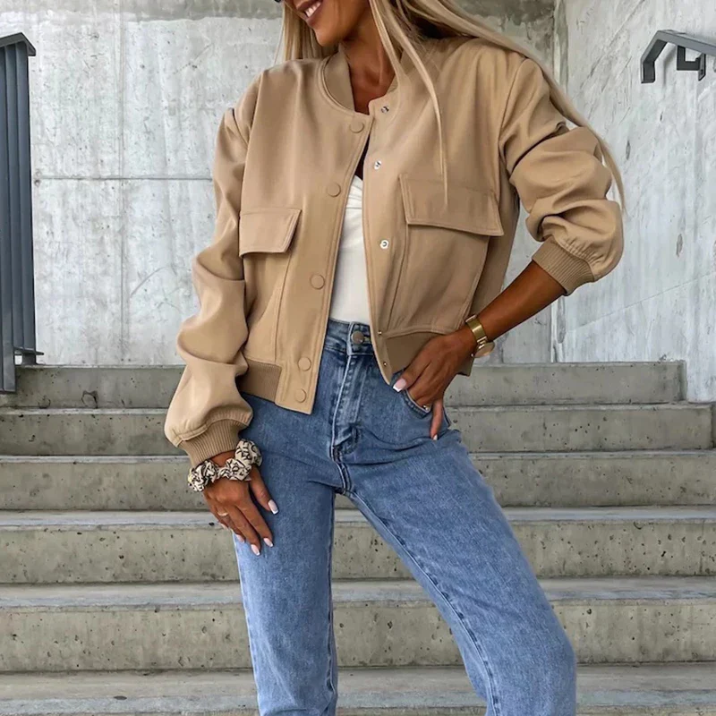 Short bomber jacket for women with flap pockets and snap closure