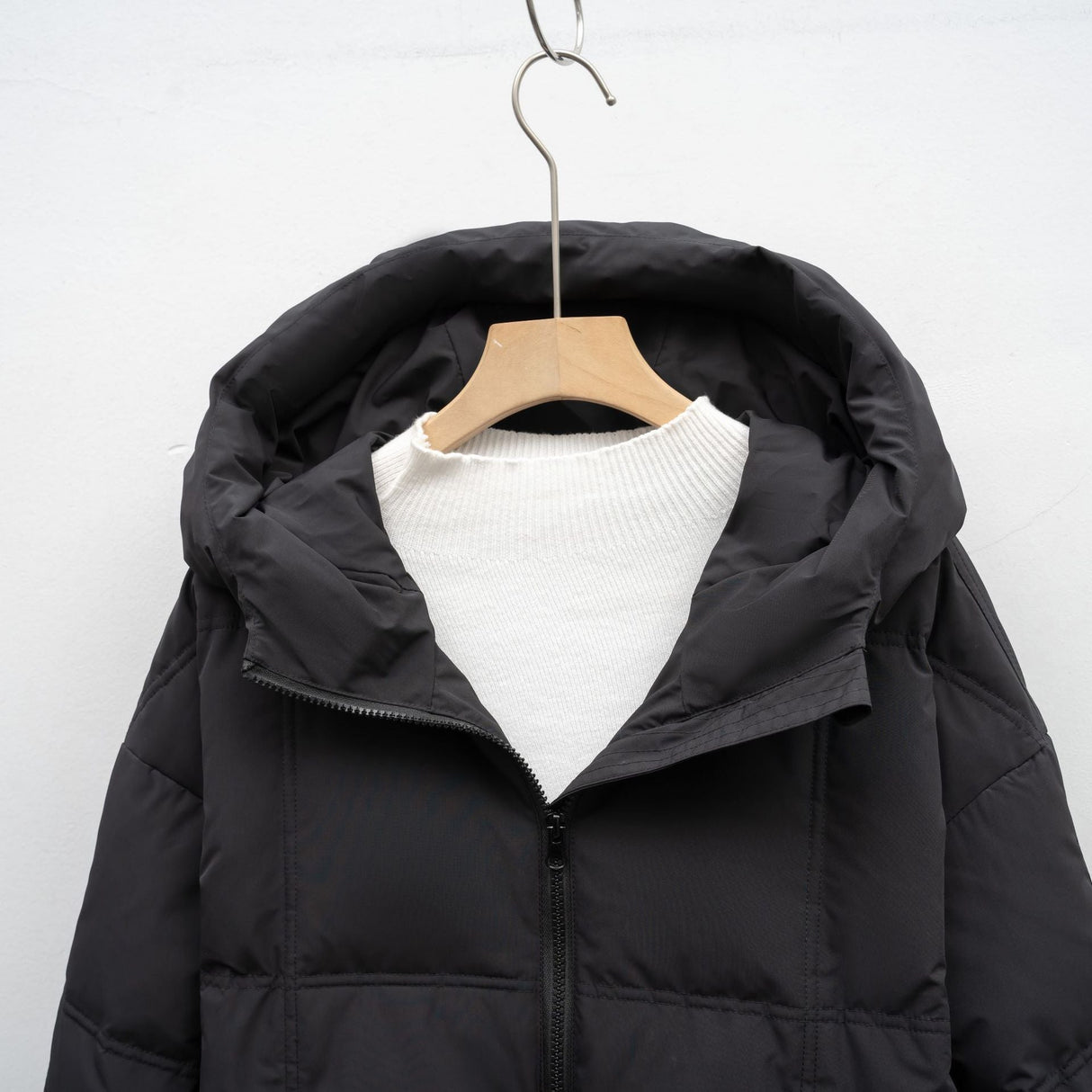 Lange gesteppte Damenjacke – Warme Winterjacke mit Kapuze