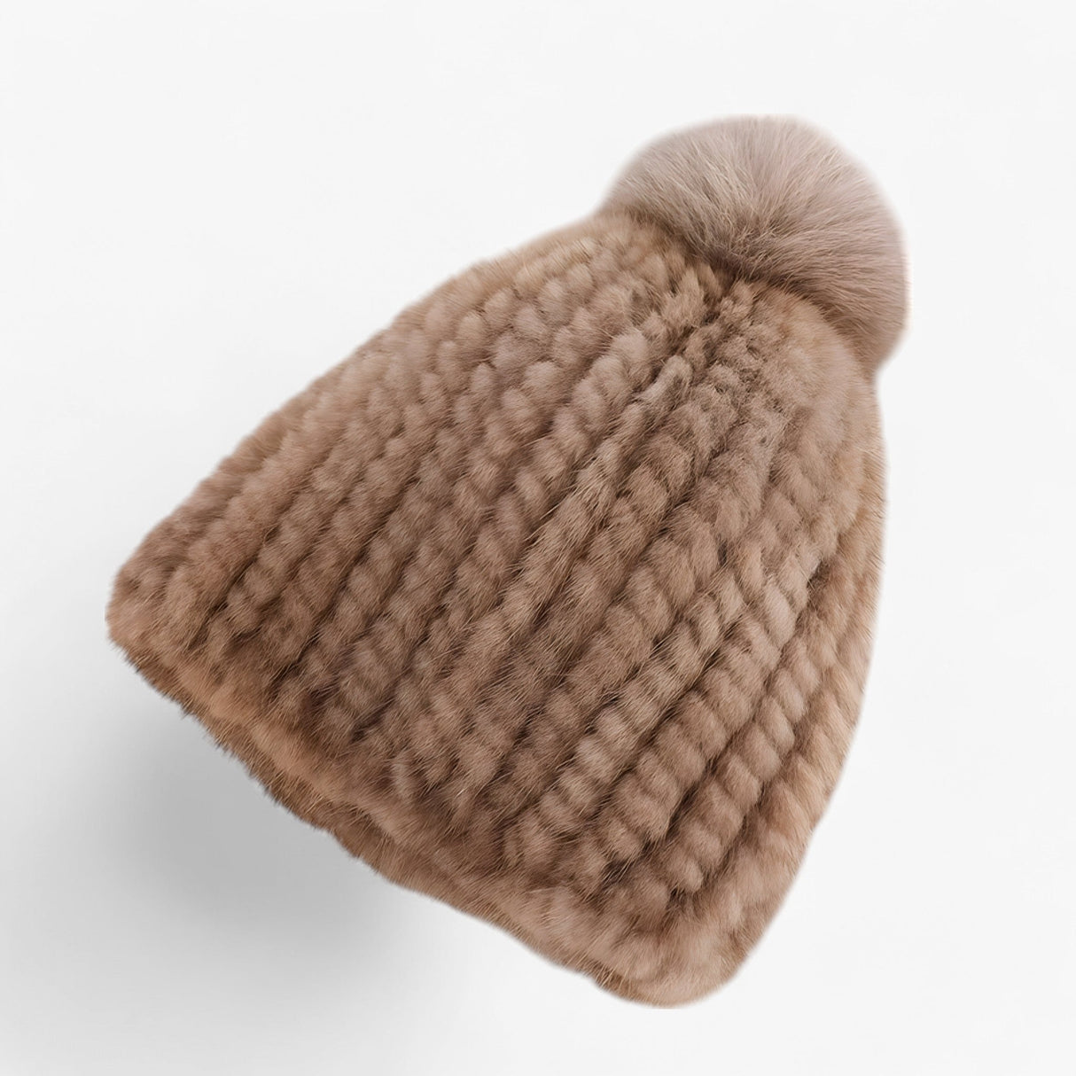 Luxus Bommelmütze – Eleganter Winterhut mit weicher Textur