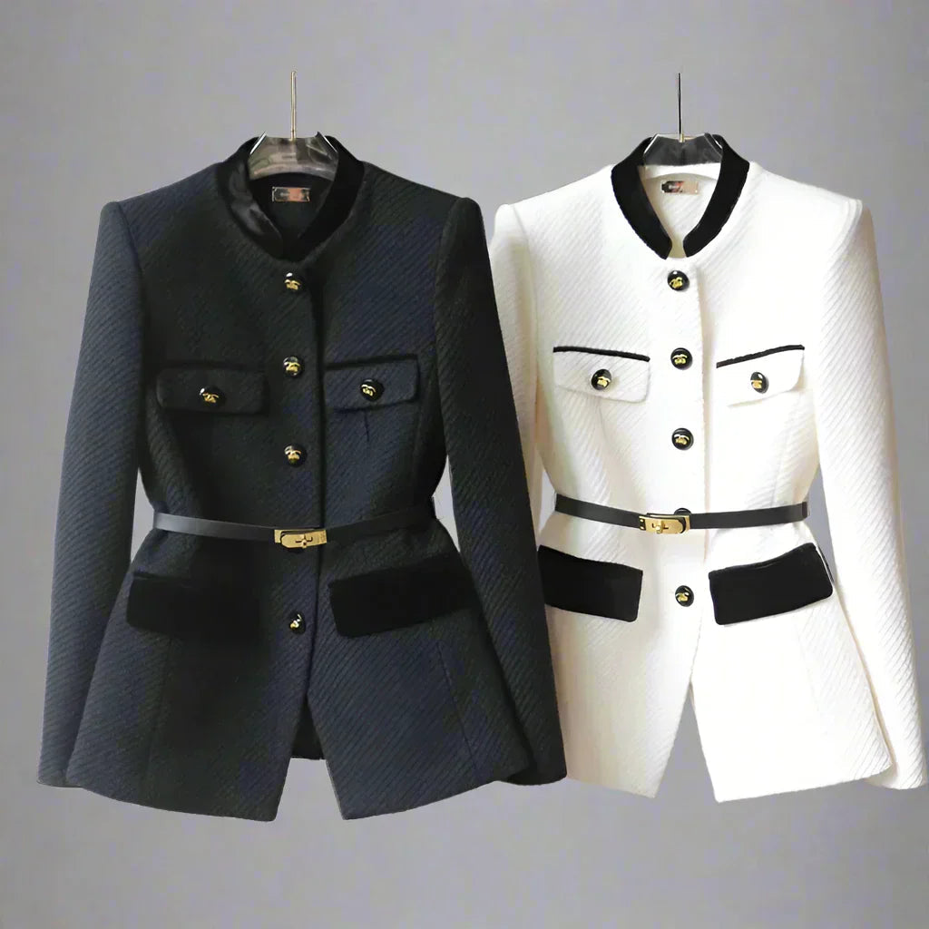 Eleganter Damenblazer – Taillierte Jacke mit goldenen Knöpfen