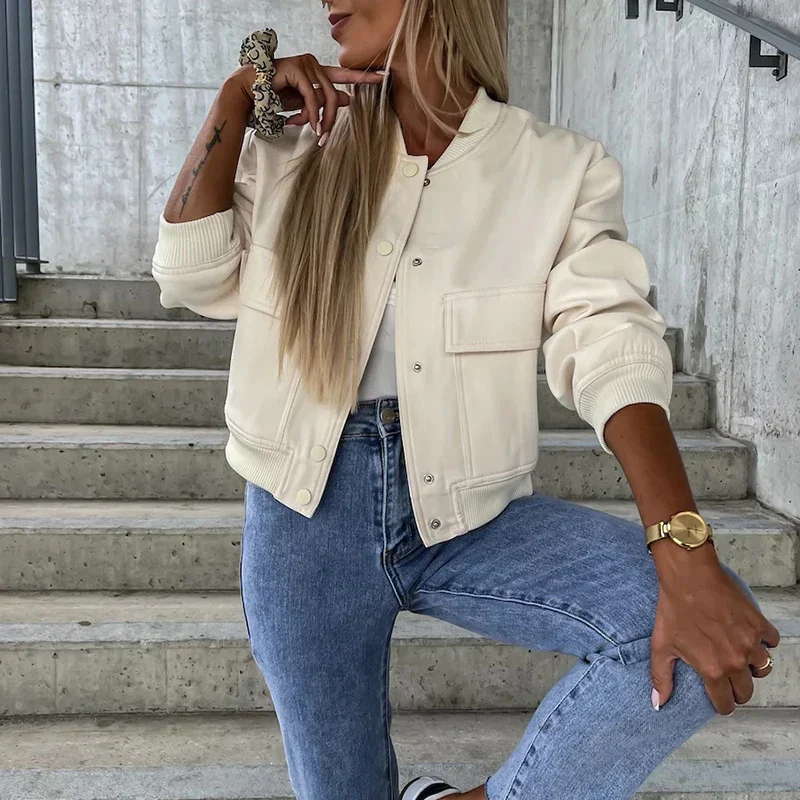 Short bomber jacket for women with flap pockets and snap closure