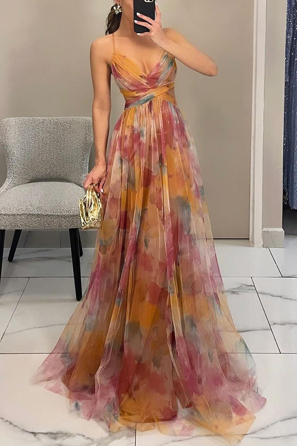 Maxikleid für den Sommer mit Blumenmuster und offenem Rücken
