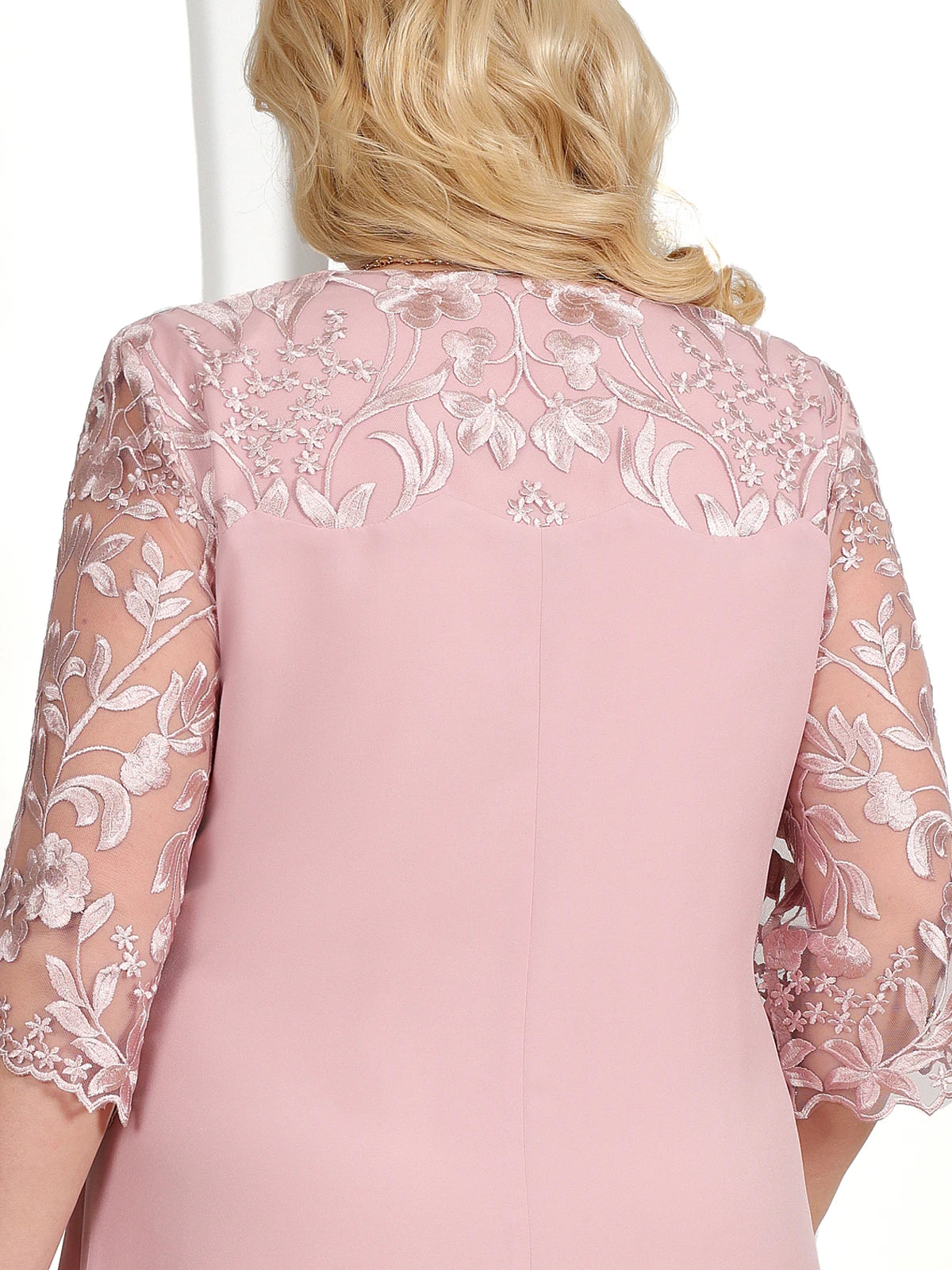 Elegantes Häkel-Bankettkleid für kurvige Frauen