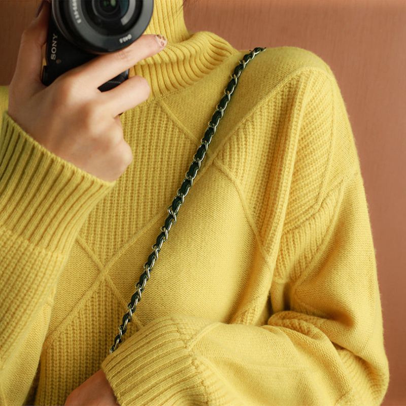 Damen Rollkragenpullover Luxus – Weich, Warm und Elegant mit hohem Kragen