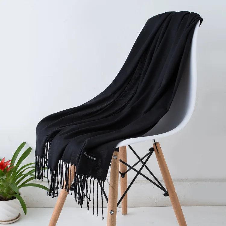 Eleganter Damenschal – Weicher Winterschal mit Fransen