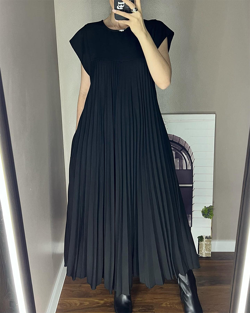 Plissiertes ärmelloses Kleid - Elegantes und bequemes Design