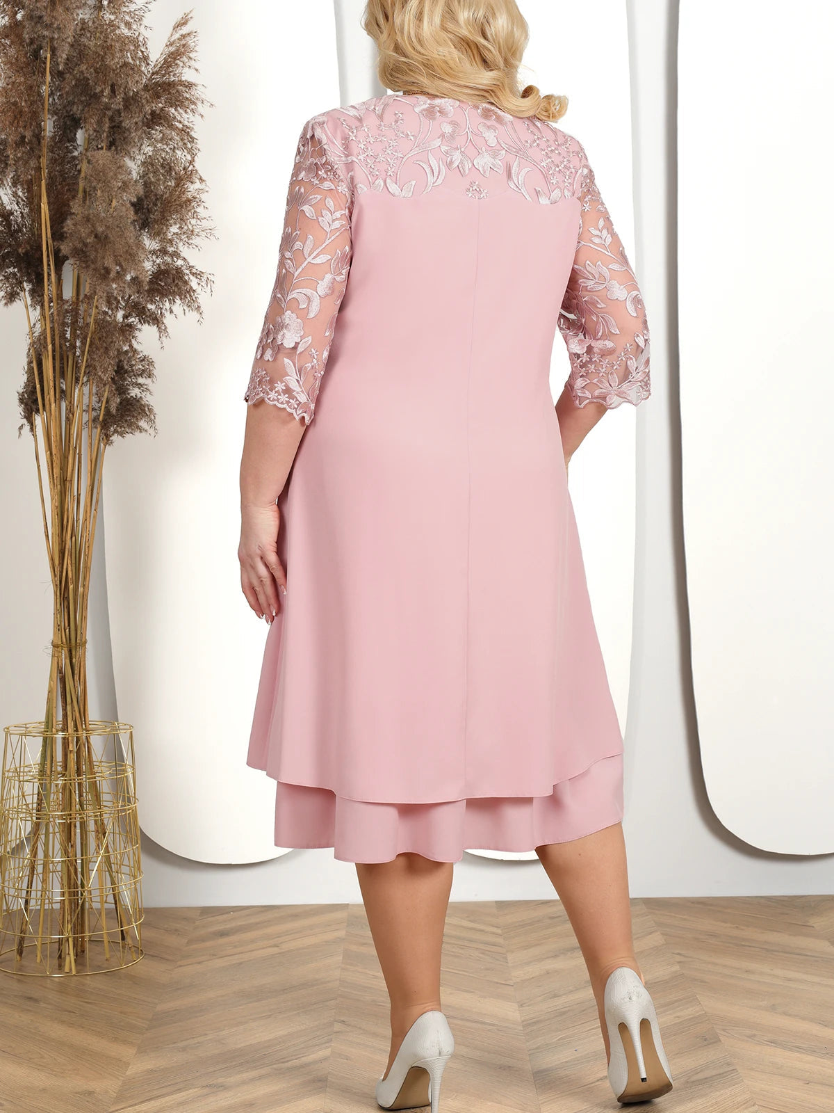 Elegantes Häkel-Bankettkleid für kurvige Frauen