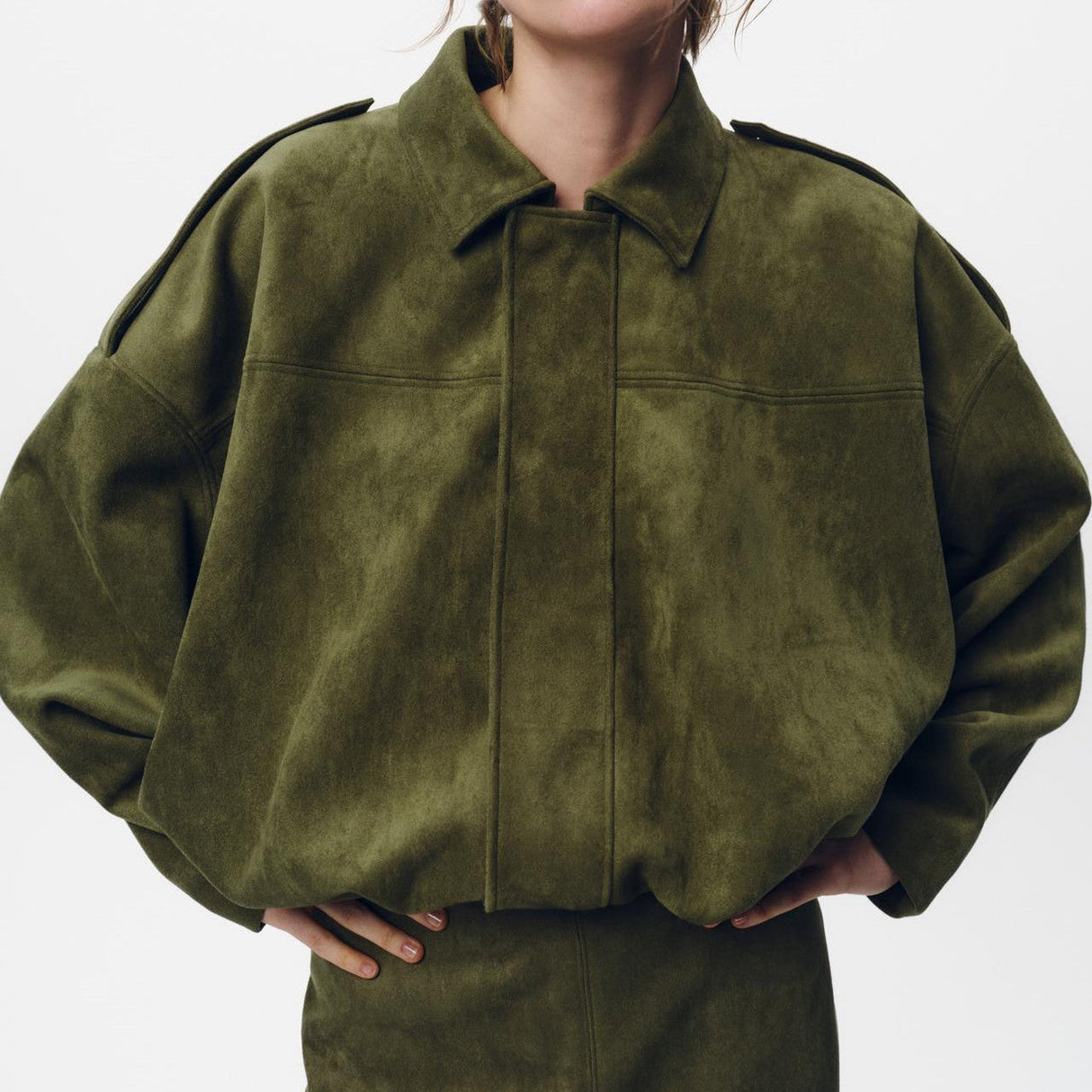 Elegante Wildlederjacke in Olivgrün für den Frühling