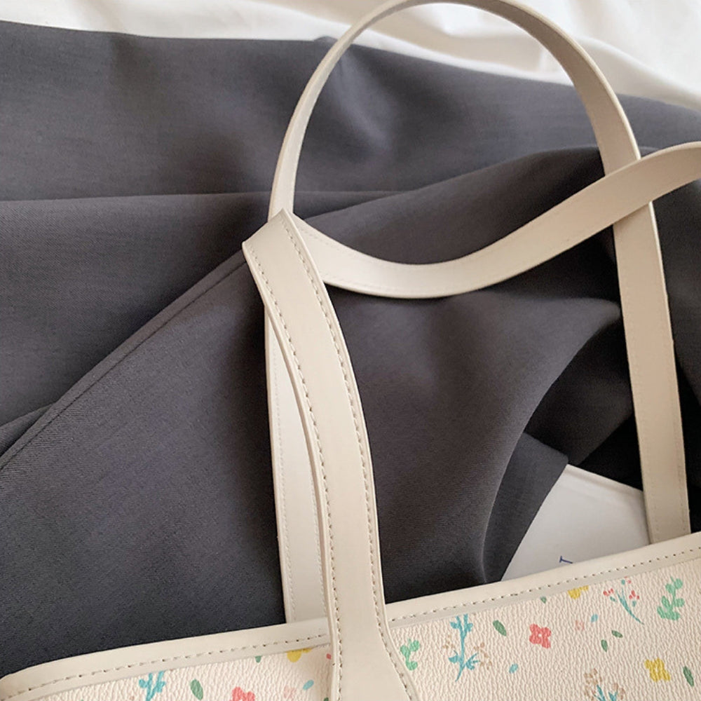 Große elegante Umhängetasche mit Magnetverschluss