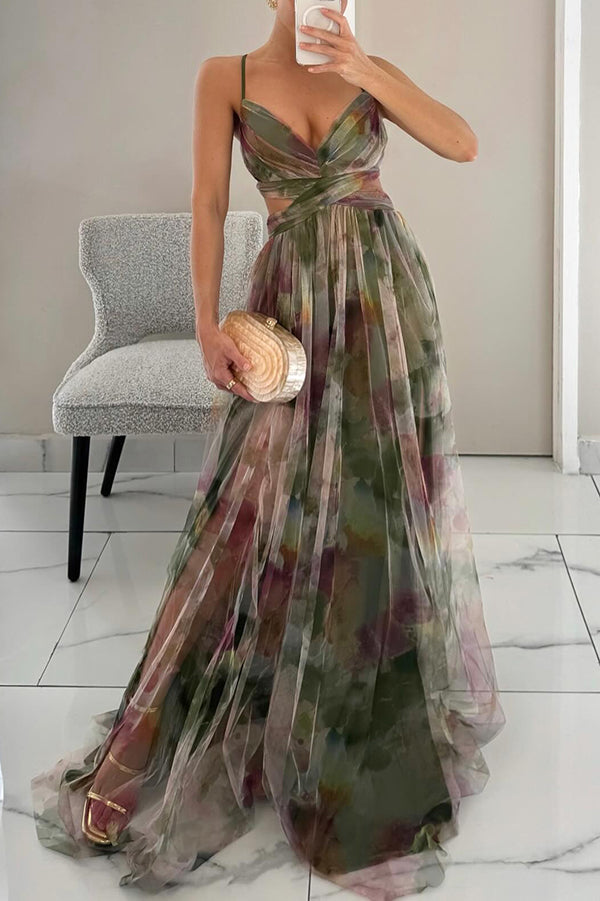 Maxikleid für den Sommer mit Blumenmuster und offenem Rücken
