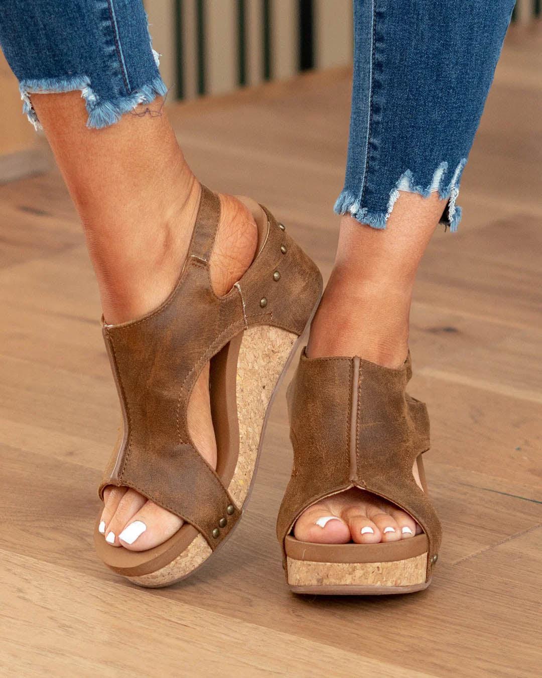 Ergonomische und bequeme Sandalen für Frauen aus veganem Leder