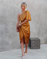 Elegantes Midikleid mit glamourösem Schnitt