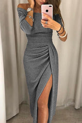 Sommerkleid mit freiliegenden Schultern und elegantem Schlitz