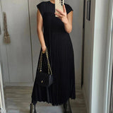 Plissiertes ärmelloses Kleid - Elegant und bequem