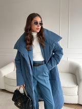 Langer Wintermantel für Damen – Eleganter gesteppter Mantel mit Gürtel