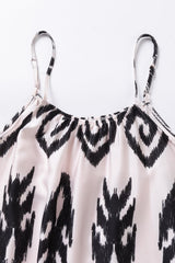 Elegantes Aztekisches Sommerkleid mit asymmetrischem Saum
