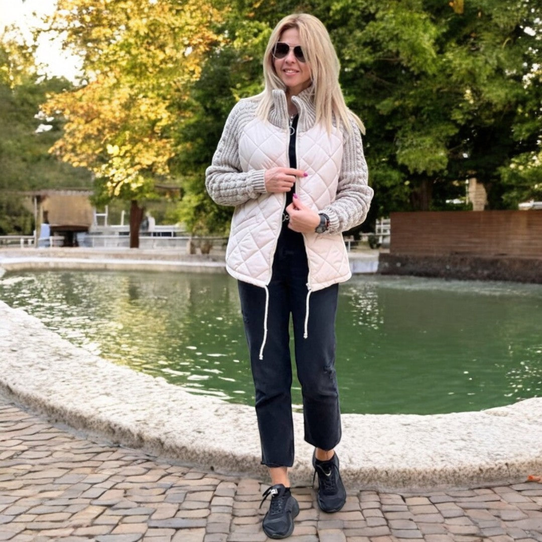 Steppjacke mit Strickärmeln und hohem Kragen