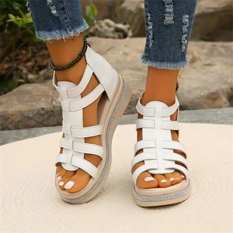 Gladiator-Sandalen Damen – Keilabsatz mit Reißverschluss und gekreuzten Riemen