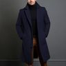 Langer Herrenmantel – Klassisches und elegantes Design für den Winter