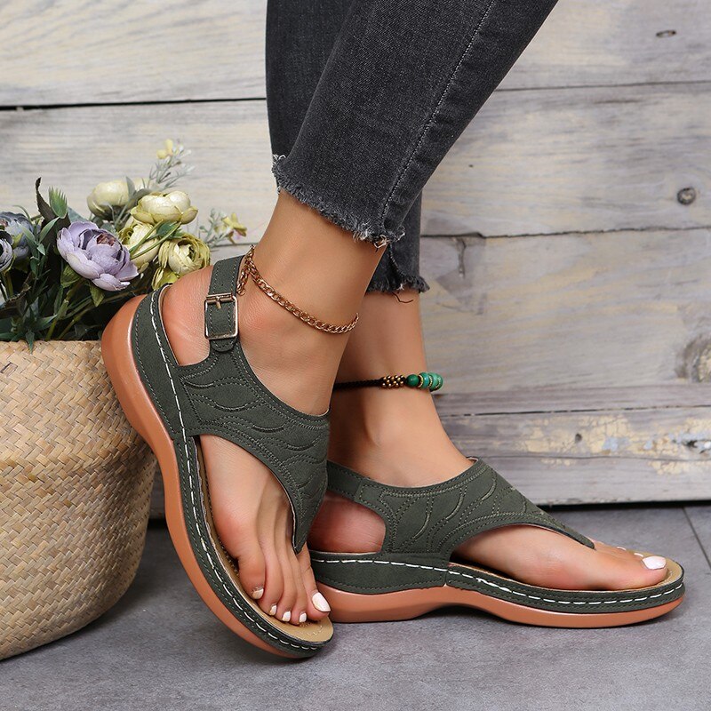 Orthopädische Damensandalen mit bequemer Sohle
