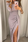 Sommerkleid mit freiliegenden Schultern und elegantem Schlitz