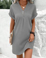 Leichtes Sommerkleid mit V-Ausschnitt für alle Anlässe