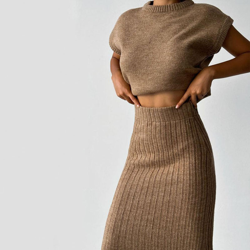 Elegantes Ensemble langer Rock und Oberteil für Damen