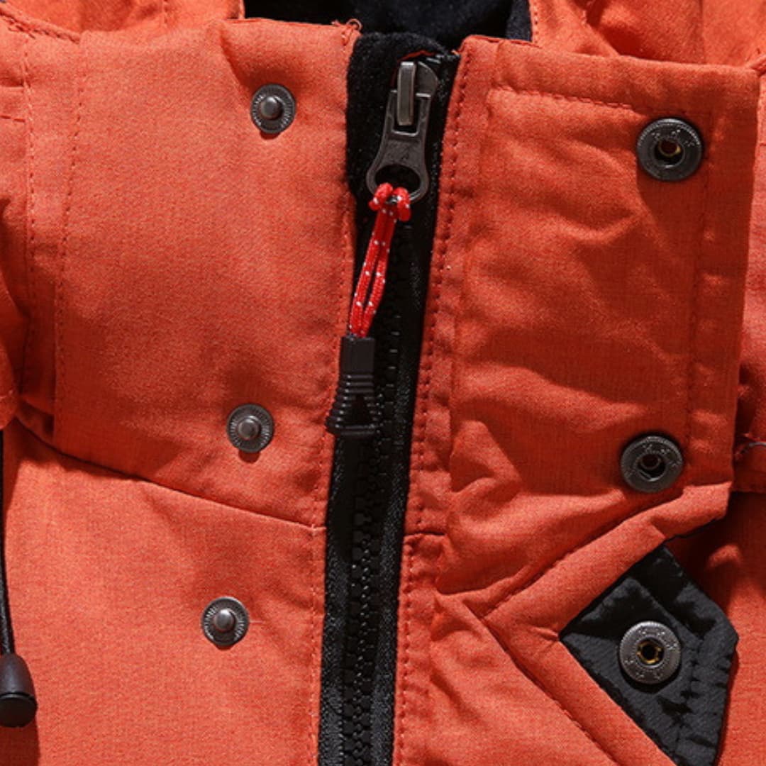 Herren Wintermantel mit abnehmbarer Kapuze – warm & funktionales Design