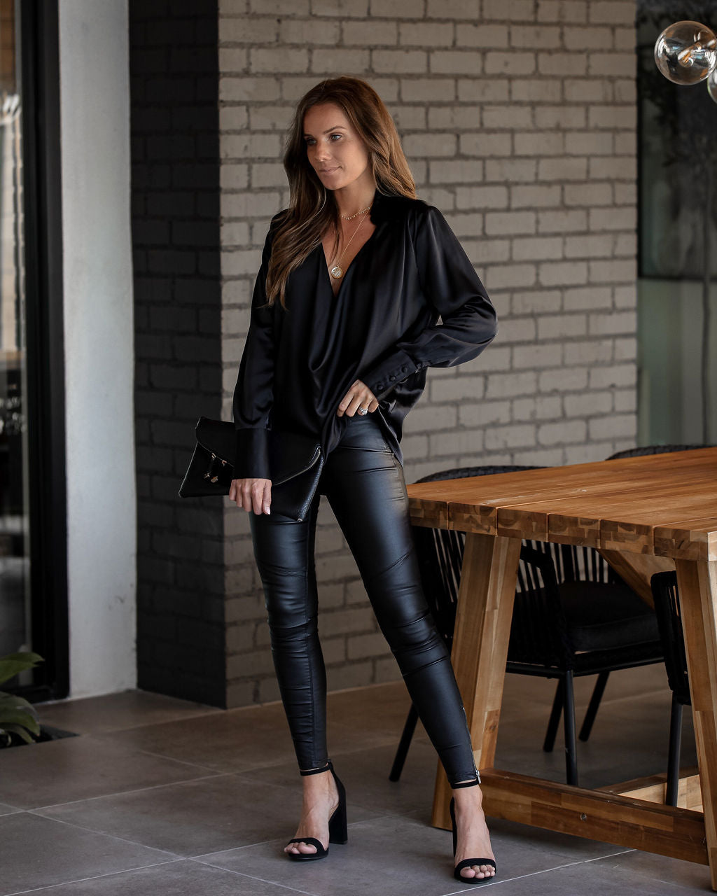 Bluse Luxe Elegant – Elegantes und Vielseitiges Design