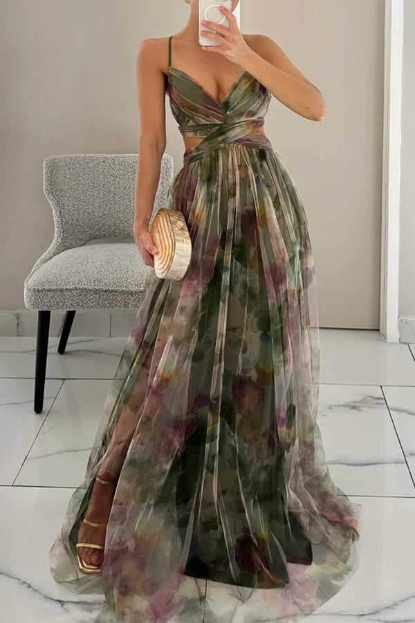 Maxikleid für den Sommer mit Blumenmuster und offenem Rücken