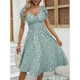 Midikleid mit Blumenmuster und Volants