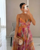 Maxikleid für den Sommer mit Blumenmuster und offenem Rücken