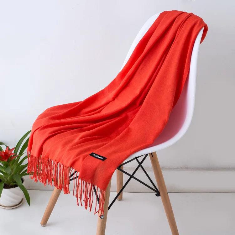Eleganter Damenschal – Weicher Winterschal mit Fransen