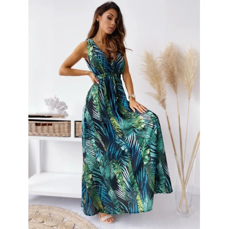 Maxikleid mit tropischem Blattmuster - elegant und bequem