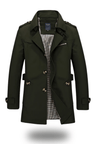Trenchcoat mit umgeschlagenem Kragen und klassischer Eleganz