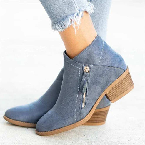 Women's ankle boots – Elegant boots with zipper and small heel