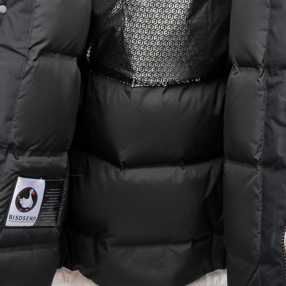 Damen Winterparka – Warmer Mantel mit Kapuze und funktionalen Taschen