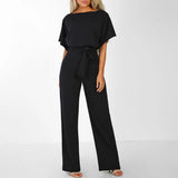 Eleganter Overall mit ausgestellten Beinen und geschnürter Taille