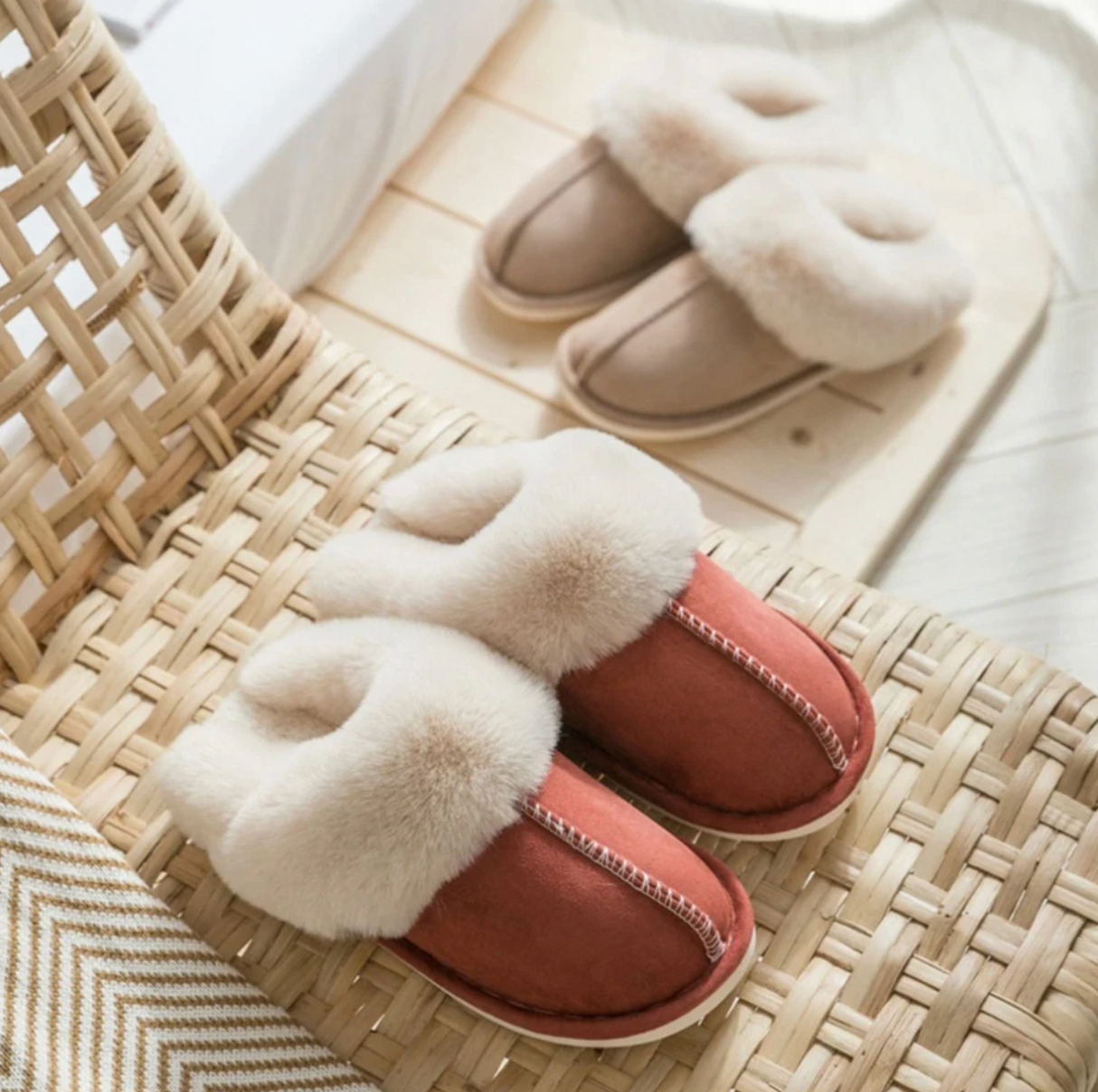 Weiche und warme Damenschuhe – Flauschige Hausschuhe für den Winter