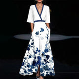 Elegantes langes Kleid mit Blumenmuster und V-Ausschnitt