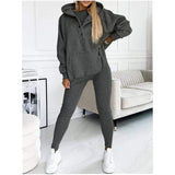 Damen-Trainingsanzug – Bequeme Kleidung mit Knopfpullover