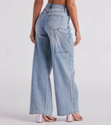 Jean large femme élégant avec détails cargo