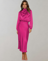 Elegantes Satin-Kleid mit langen Ärmeln
